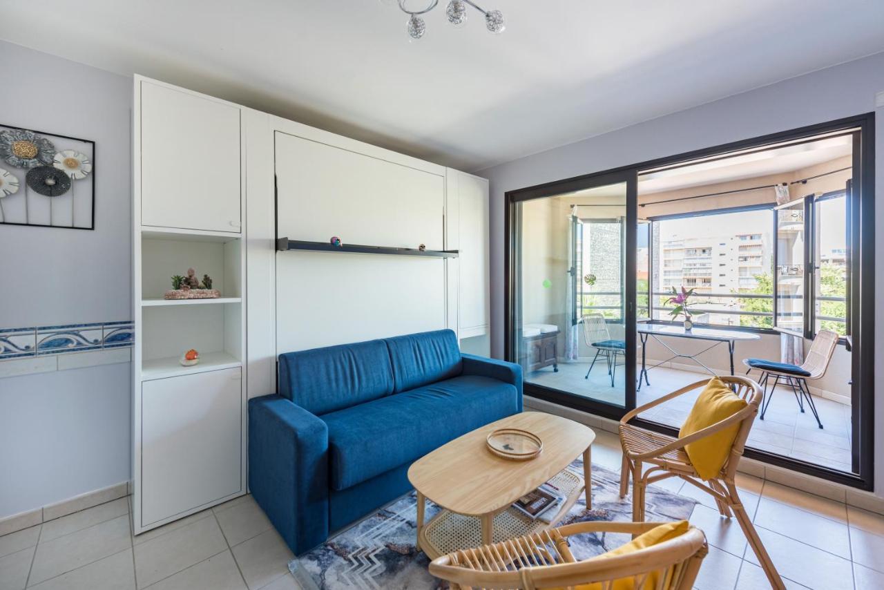 Beau Studio Veranda A Deux Pas De La Mer - Parking Inclus Juan-les-Pins Exterior photo